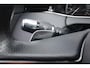 Land Rover Range Rover Evoque 1.5 P300e AWD 309PK R-DYNAMIC SE | PANORAMADAK | ELEKTRISCH VERSTELBARE VOORSTOELEN LEDEREN BEKLEDING | 20" LICHTMETALEN VELGEN | KEYLESS ENTRY / START | EXTRA GETINTE ACHTERRUITEN | FULL LED KOPLAMPEN | LED ACHTERLICHTEN | ADAPTIVE CRUISE CONTROL | APPLE CARPLAY | ACHTERKLEP ELEKTRISCH BEDIENBAAR |