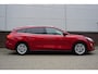 Ford Focus Wagon 1.0 EcoB. Hybrid Titanium X /Nwe All-Season banden /Trekhaak/WinterPack.
