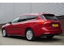 Ford Focus Wagon 1.0 EcoB. Hybrid Titanium X /Nwe All-Season banden /Trekhaak/WinterPack.