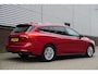 Ford Focus Wagon 1.0 EcoB. Hybrid Titanium X /Nwe All-Season banden /Trekhaak/WinterPack.