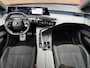 Peugeot E-3008 GT Avantage 210 73 kWh Stuur en stoelverwarming / Alcantara / trekhaak / Adaptive cruise / Keyless