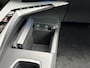 Peugeot E-3008 GT Avantage 210 73 kWh Stuur en stoelverwarming / Alcantara / trekhaak / Adaptive cruise / Keyless