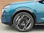 Peugeot E-3008 GT Avantage 210 73 kWh Stuur en stoelverwarming / Alcantara / trekhaak / Adaptive cruise / Keyless