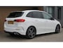 Mercedes-Benz B-klasse 220 192pk AMG line Burmeister Widescreen pdc Led Keyless *85293km* Cruise Trekhaak 18 inch LM *NL auto*