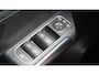 Mercedes-Benz B-klasse 220 192pk AMG line Burmeister Widescreen pdc Led Keyless *85293km* Cruise Trekhaak 18 inch LM *NL auto*