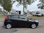 Ford Fiesta 1.25i Titanium 5-Deurs 82 PK. Leuke en zeer fijn rijdende auto met goed onderhoud in het verleden !!! Distributieriem en waterpomp vervangen in 2020 !! Alle keuringen toegestaan !