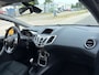Ford Fiesta 1.25i Titanium 5-Deurs 82 PK. Leuke en zeer fijn rijdende auto met goed onderhoud in het verleden !!! Distributieriem en waterpomp vervangen in 2020 !! Alle keuringen toegestaan !