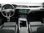 Audi Q8 e-tron 55 Quattro S Line 114 kWh 408pk Dealer O.H. | Trekhaak Afn. | Panodak | Luchtvering | Head Up | Adaptive Cruise | Bang & Olufsen | 360 Camera | Matrix LED | Alcantara Sportstoelen Verwarmd | Sfeerverlichting | Keyless | Blis | 21"L.M |