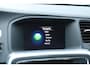Volvo V60 T3 Automaat R Design | Standkachel | Stoelverwarming voorzijde | Parkeersensoren achter | Cruise Control | Bluetooth telefoonvoorbereiding