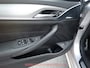 BMW 5-Serie Touring 520i TREKHAAK / M-PAKKET / SCHUIF-KANTELDAK / SPORTSTOEL /