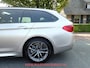 BMW 5-Serie Touring 520i TREKHAAK / M-PAKKET / SCHUIF-KANTELDAK / SPORTSTOEL /