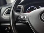 Volkswagen T-Roc 1.5 TSI Style | ACHTERUITRIJCAMERA | TREKHAAK | NAVIGATIE | APPLE CARPLAY / ANDROID AUTO | ALL SEASON BANDEN | CLIMATE CONTROL