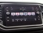 Volkswagen T-Roc 1.5 TSI Style | ACHTERUITRIJCAMERA | TREKHAAK | NAVIGATIE | APPLE CARPLAY / ANDROID AUTO | ALL SEASON BANDEN | CLIMATE CONTROL