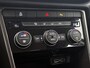 Volkswagen T-Roc 1.5 TSI Style | ACHTERUITRIJCAMERA | TREKHAAK | NAVIGATIE | APPLE CARPLAY / ANDROID AUTO | ALL SEASON BANDEN | CLIMATE CONTROL