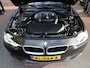 BMW 3-Serie Touring 320i High-Exe TREKHAAK / HEAD-UP / CARPLAY / SCHUIF-KANTELDAK