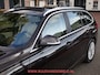 BMW 3-Serie Touring 320i High-Exe TREKHAAK / HEAD-UP / CARPLAY / SCHUIF-KANTELDAK