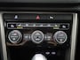 Volkswagen T-Roc 1.5 TSI Style Business 150 PK| Origineel Nederlands | 1e Eigenaar | Trekhaak | Navigatie | Stoelverwarming | Parkeersensoren | Digitale Cockpit Pro | Buitenspiegels Elektrisch Inklapbaar