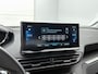Peugeot 3008 1.6 HYbrid 225 Allure | Keyless entry | Stoelverwarming | arkeersensoren voor + achter | Rijklaar |