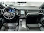 Volvo V60 Cross Country V60 B5 250PK Plus Bright Cross Country | Trekhaak | Adap cruise | Getint Glas | 19'' | Stoel verw.