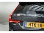 Volvo V60 Cross Country V60 B5 250PK Plus Bright Cross Country | Trekhaak | Adap cruise | Getint Glas | 19'' | Stoel verw.