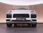 Porsche Cayenne 3.0 E-Hybrid |sportdesign|krijt|panoramadak|Bose|PASM|sportuitlaat|memory|Apple Carplay|blind spot|PDLS|360 camera|stoelverwarming|22" sport classic|