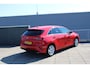 Kia Ceed 1.4 T-GDi DynamicPlusLine AUTOMAAT STOEL- STUURVERWARMING, EXTRA GETINT GLAS, NAVIGATIE