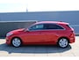 Kia Ceed 1.4 T-GDi DynamicPlusLine AUTOMAAT STOEL- STUURVERWARMING, EXTRA GETINT GLAS, NAVIGATIE
