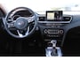Kia Ceed 1.4 T-GDi DynamicPlusLine AUTOMAAT STOEL- STUURVERWARMING, EXTRA GETINT GLAS, NAVIGATIE