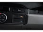 Volkswagen Crafter 35 2.0 TDI L3H3 PB Edition Camera, Cruise, Carplay, Carplay, Sensoren, geveerde stoel, Trekhaak, 140pk, Automaat, Multimedia, Uniek!