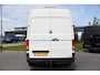 Volkswagen Crafter 35 2.0 TDI L3H3 PB Edition Camera, Cruise, Carplay, Carplay, Sensoren, geveerde stoel, Trekhaak, 140pk, Automaat, Multimedia, Uniek!