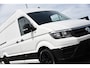Volkswagen Crafter 35 2.0 TDI L3H3 PB Edition Camera, Cruise, Carplay, Carplay, Sensoren, geveerde stoel, Trekhaak, 140pk, Automaat, Multimedia, Uniek!
