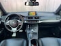 Lexus CT 200h F-Sport Line Automaat / Elektr. memo stoel / Leder / DAB / Xenon / 17" / Keyless / Camera / Dealer onderhouden