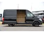 Volkswagen Crafter 35 2.0 TDI L3H3 Black Edition Camera, Adaptieve Cruise, Carplay, LED, Trekhaak, Voorruitverwarming, Sensoren, 177pk, Automaat, Uniek!