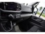 Volkswagen Crafter 35 2.0 TDI L3H3 Black Edition Camera, Adaptieve Cruise, Carplay, LED, Trekhaak, Voorruitverwarming, Sensoren, 177pk, Automaat, Uniek!