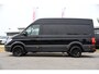 Volkswagen Crafter 35 2.0 TDI L3H3 Black Edition Camera, Adaptieve Cruise, Carplay, LED, Trekhaak, Voorruitverwarming, Sensoren, 177pk, Automaat, Uniek!