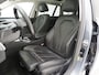 BMW 5-Serie Touring 530e | Panoramadak | Leder | Camera | Sfeerlicht | Keyless | Stoelverwarming | Cruise | Carplay