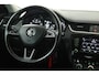 Skoda Octavia 1.0 TSI Greentech Ambition Business (NAVIGATIE, PDC, TREKHAAK, CLIMA, GOED ONDERHOUDEN)