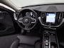Volvo XC60 2.0 B5 Momentum Exclusive | Pano | Trekhaak | Head Up | 360 Camera | Blis | 20'' | Prijs Rijklaar!!