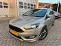 Ford Focus Wagon 1.5 ST-Line Navigatie, Trekhaak,Dealer Onderhoud
