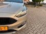 Ford Focus Wagon 1.5 ST-Line Navigatie, Trekhaak,Dealer Onderhoud
