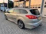 Ford Focus Wagon 1.5 ST-Line Navigatie, Trekhaak,Dealer Onderhoud