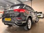 Volkswagen T-Roc 1.0 TSI 110PK Style Business + Trekhaak|Adaptive cruise|Apple|Android|DAB|Climate|Lane|17"LMV