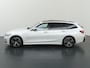 BMW 3-Serie Touring 330e M-Sport | SOH 96,1% | Panoramadak | Elek. Sportstoelen met Geheugen | HUD | Camera | Apple Carplay/Android Auto | Adaptieve Cruise Control | Comfort Pakket | M-Sport Pro | Curved Display |