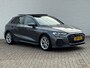 Audi A3 SPORTBACK 30 TFSI S-Line edition Automaat Achteruitrijcamera Navi Carplay All-Seasonbanden Clima S-line binnen en buiten