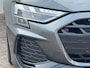 Audi A3 SPORTBACK 30 TFSI S-Line edition Automaat Achteruitrijcamera Navi Carplay All-Seasonbanden Clima S-line binnen en buiten