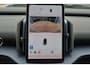 Volvo EX30 Twin Motor Perfrmance Plus Europa 69 kWh - Black Edition - IntelliSafe Assist - Intellisafe Surround - Verwarmde voorstoelen & stuur - Elektr. bedienb. voorstoelen met geheugen - Draadloze tel. lader - Extra getint glas - Inklapbare trekhaak - 21'' LMV