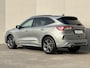 Ford Kuga 2.5 PHEV ST-Line / Dealer onderhouden / 1.500 kg trekgewicht / Navigatie / Stuur-, stoel- en achterbank verwarming / HUD / Camera / 18" LM wielen & All Season banden /