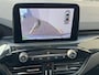 Ford Kuga 2.5 PHEV ST-Line / Dealer onderhouden / 1.500 kg trekgewicht / Navigatie / Stuur-, stoel- en achterbank verwarming / HUD / Camera / 18" LM wielen & All Season banden /