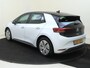 Volkswagen ID.3 Pure Oranje Edition 52 kWh | SoH 99% | Adaptieve cruise control | Stoel- en stuurwielverwarming | Parkeersensoren | Navigatie | Lane assist | Carplay |
