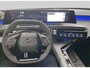 Peugeot E-3008 GT 73 kWh Panorama Dak | Rondomzicht Camera | 20" Lichtmetaal | Leder/Alcantara | Matrix LED | Elek. Achterklep | Achteruitrijcamera | Apple Carplay/Android Auto|telefoonintegratie premium | Cruise control adaptief met Stop&Go